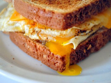 perfect-fried-egg-sandwich